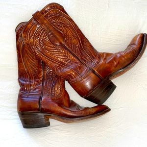 Beautiful brown Lucchese boots